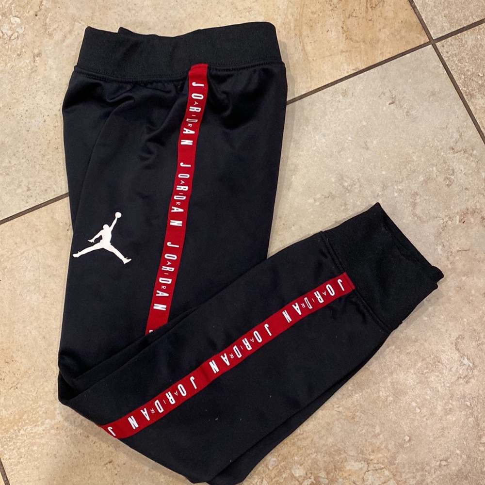 Jordan Girl’s Jersey Logo Elastic Waist pants size 6 M